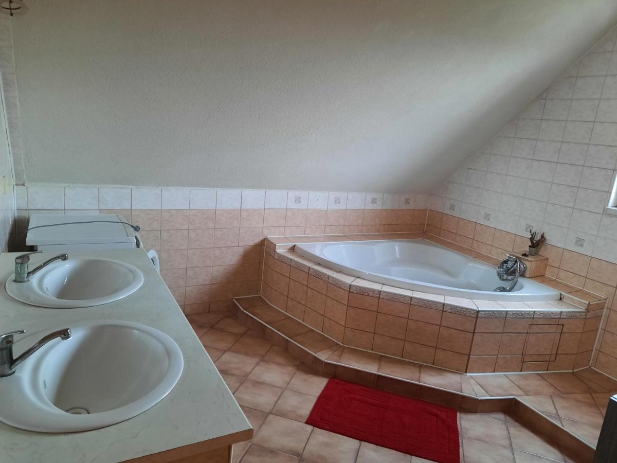 Apartman Chiarita Nemšová Eksteriør billede