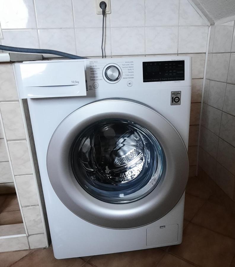 Apartman Chiarita Nemšová Eksteriør billede